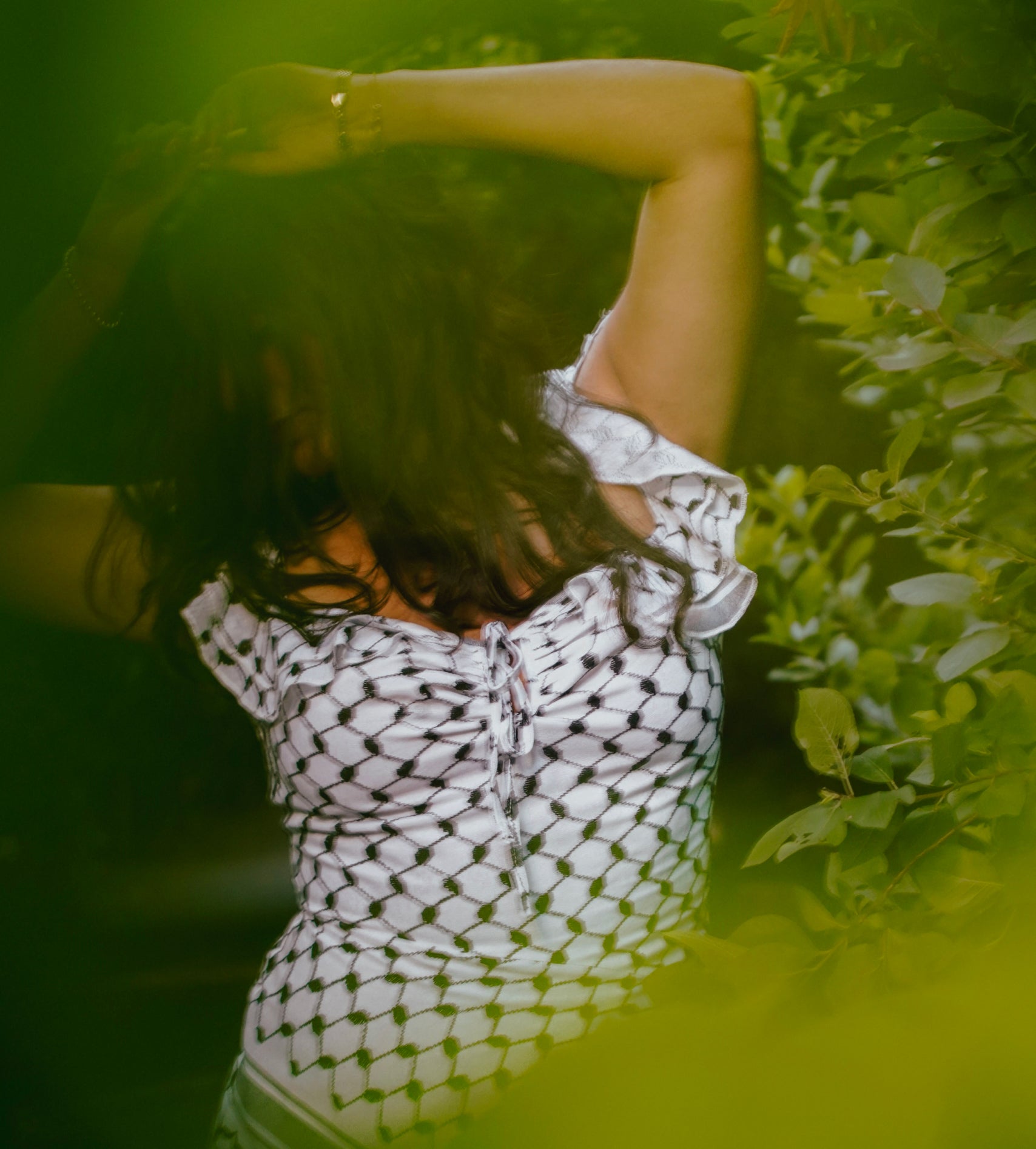 Desert Threads - White