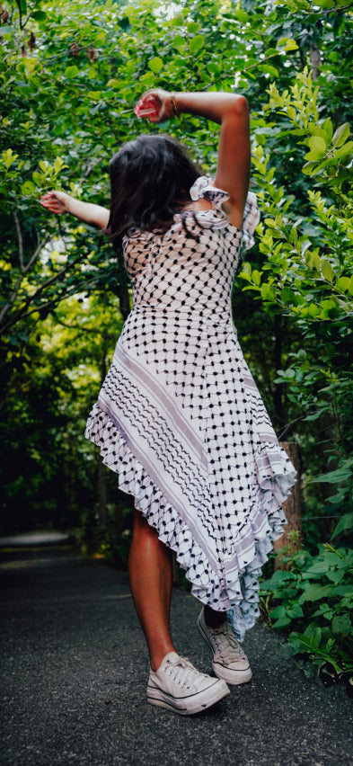 Desert Threads- The Keffiyeh Dress White / XS